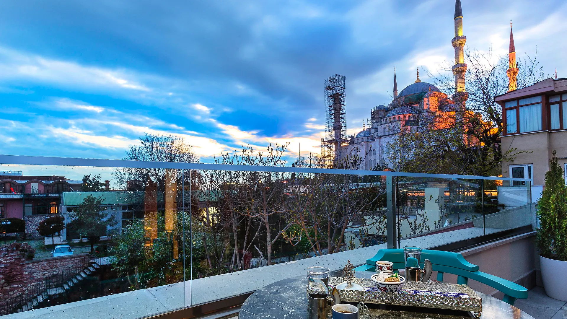 Obelisk Hotel & Suites Istanboel