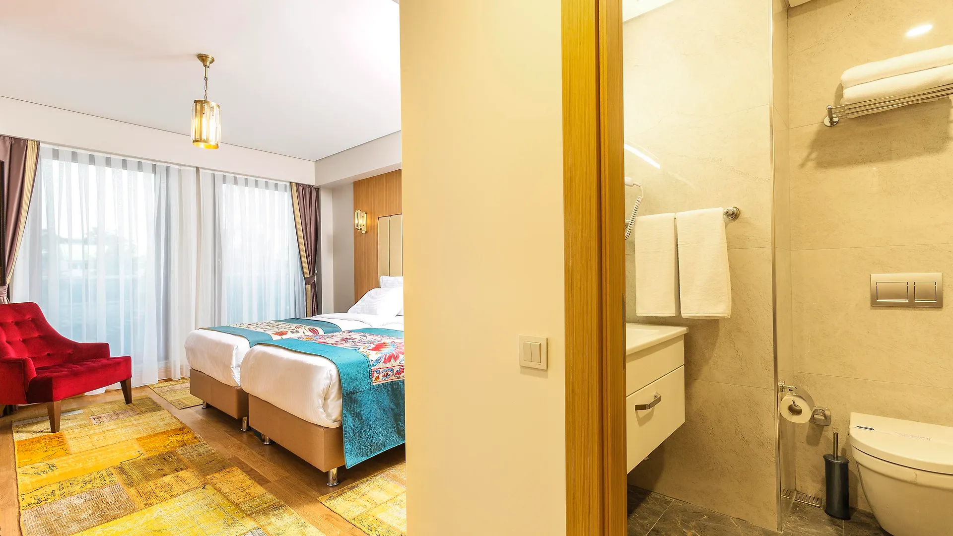 Obelisk Hotel & Suites İstanbul 4*,